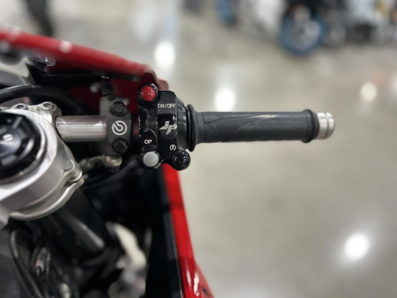 Used 2018 Ducati PANIGALE 959 Image 10