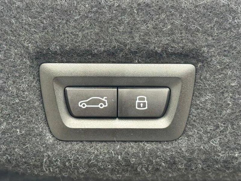 Used 2026 BMW 5 Series 530i xDriveImage 17