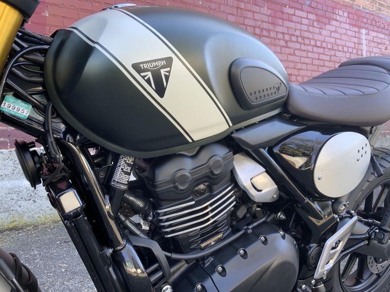 2025 Triumph SCRAMBLER 400 X