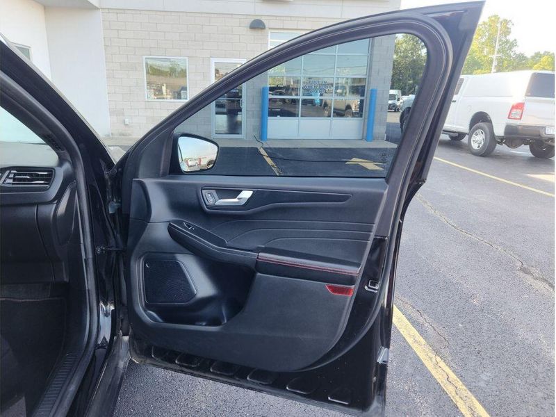 Used 2023 Ford Escape ST-Line
