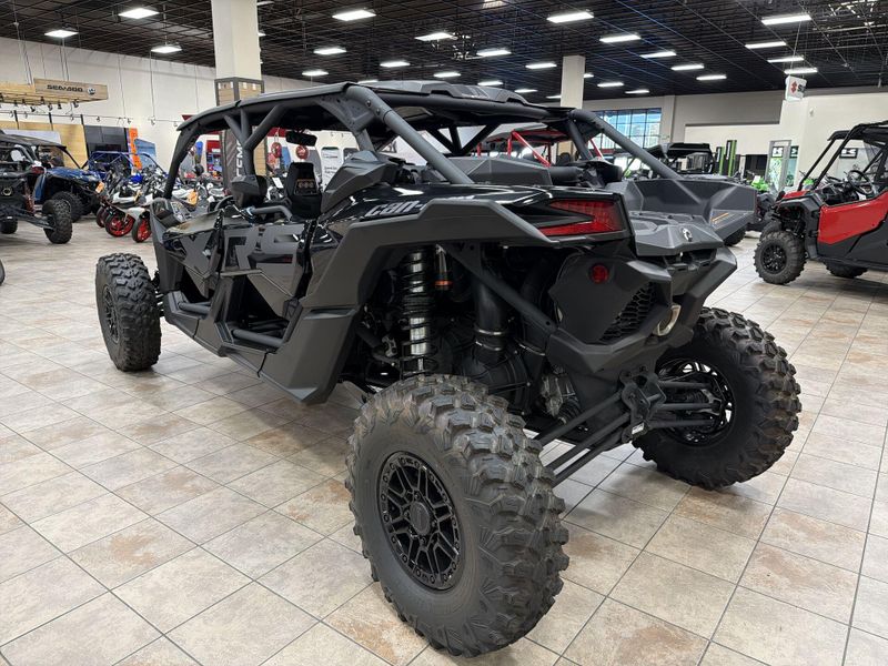 New 2025 Can-Am MAVERICK X3 MAX X RS TURBO RR SMART-SHOX Image 14