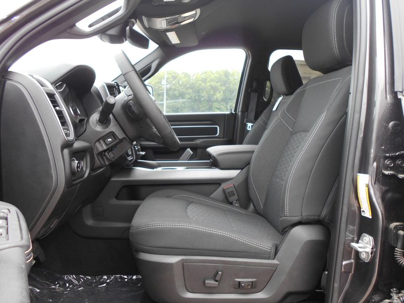 2025 RAM 2500 Big Horn Crew Cab 4x4 6