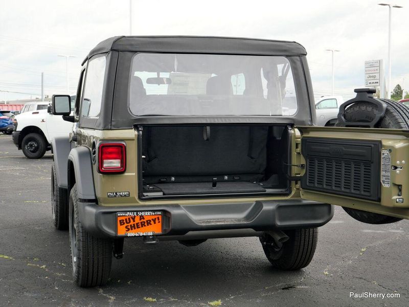 2025 Jeep Wrangler 2-door SportImage 16