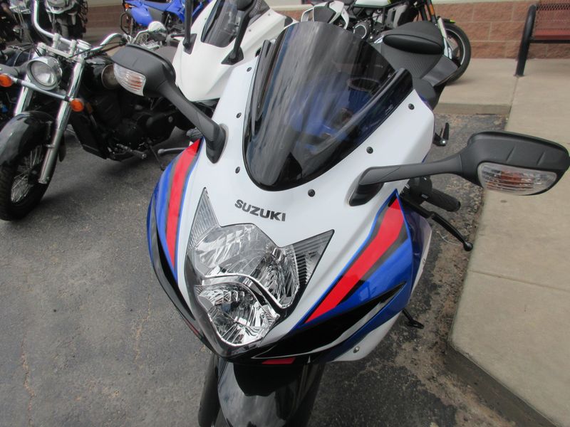 USED 2026 SUZUKI GSX-R600Z 40TH ANNIVERSARY EDITON Image 11