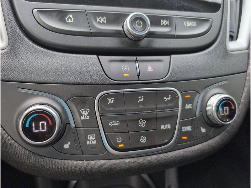 Used 2024 Chevrolet Malibu LTImage 16