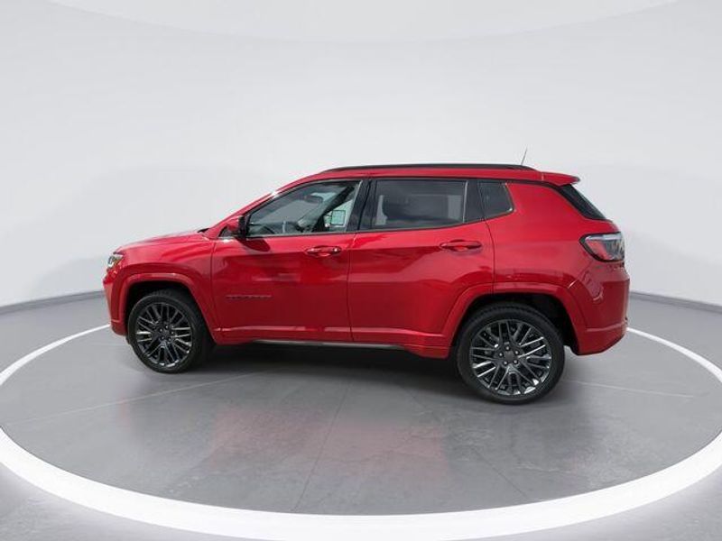 Used 2023 Jeep Compass (Red) EditionImage 5