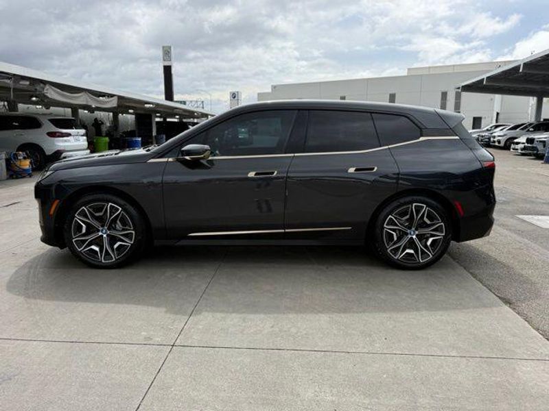 Used 2023 BMW iX xDrive50Image 13