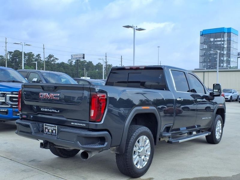 2022 GMC Sierra 2500HD DenaliImage 17