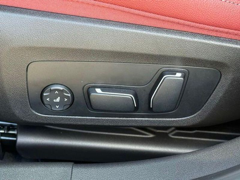 Used 2025 BMW 3 Series M340i xDriveImage 21