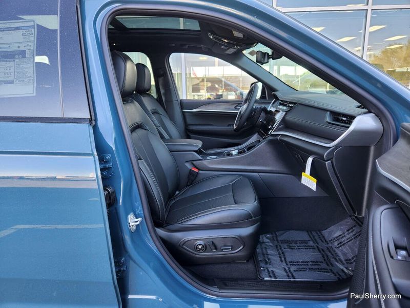 New 2026 Jeep Grand Cherokee Limited Reserve 4x4
