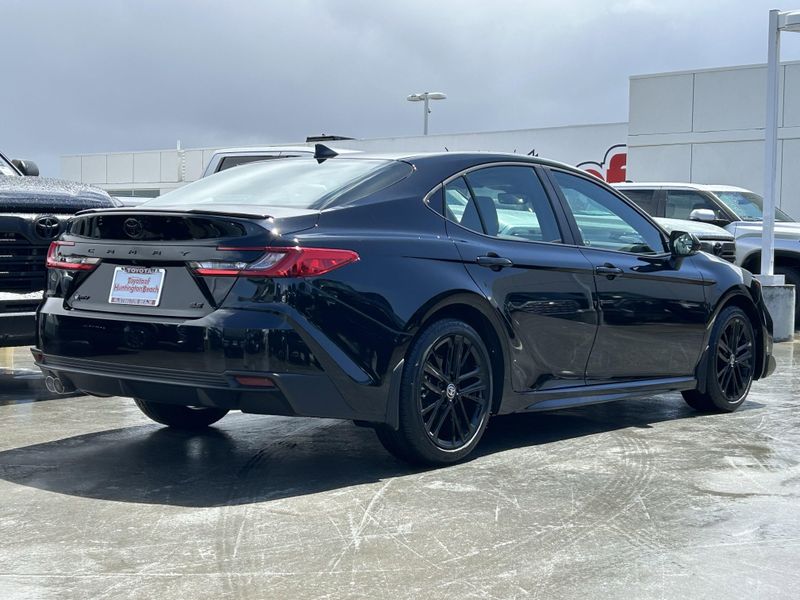2025 Toyota Camry SEImage 3