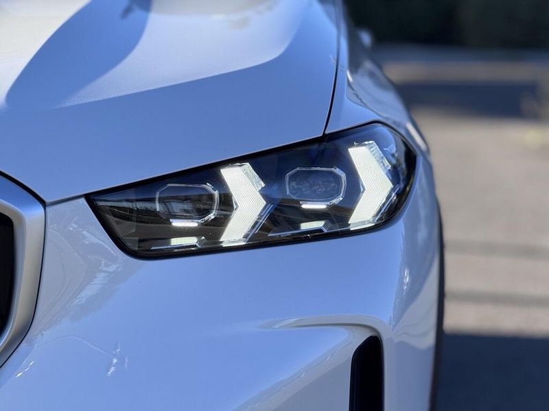 2025 BMW X5 sDrive40iImage 12