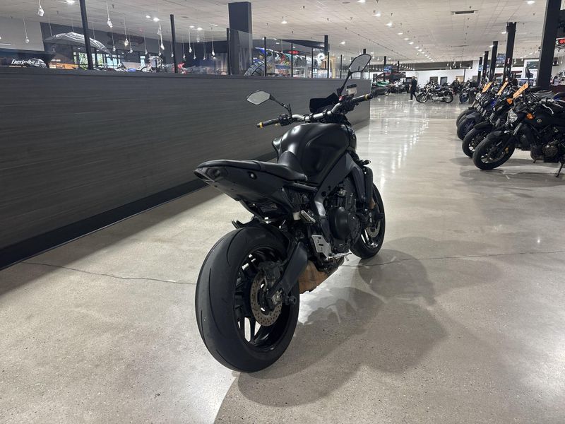 Used 2023 Yamaha MT-09 Image 19