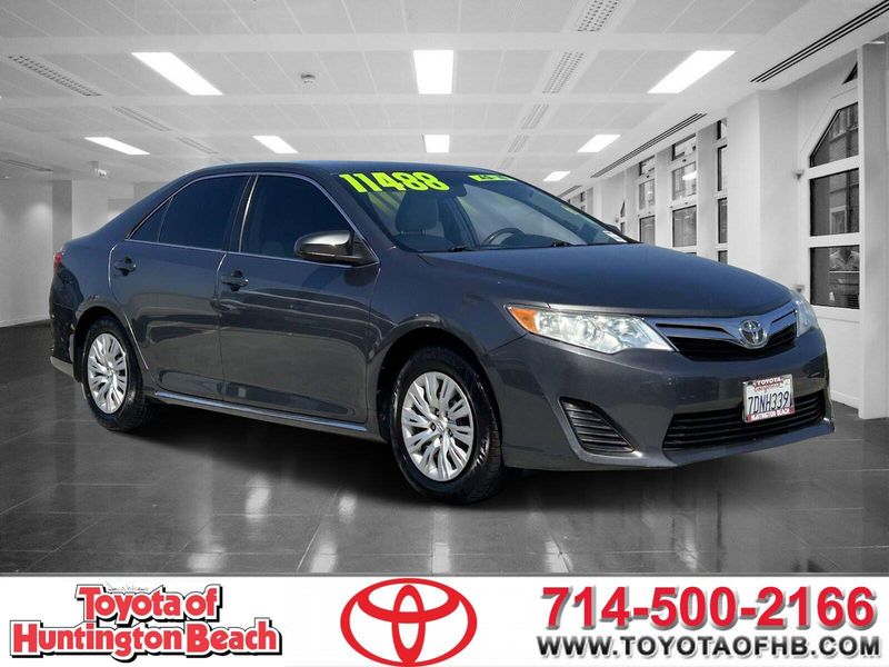 2014 Toyota Camry LEImage 1