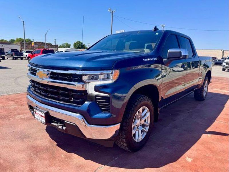 Used 2023 Chevrolet Silverado 1500 LTImage 1