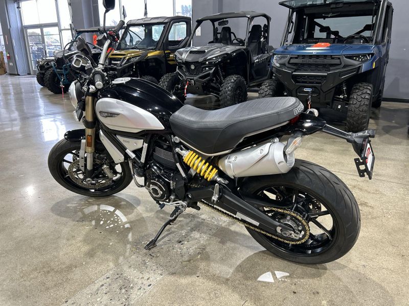 2018 Ducati SCRAMBLER 1100 SPORT  in a BLACK exterior color. Del Amo Motorsports of Redondo Beach (424) 390-7811 delamomotorsports.com 
