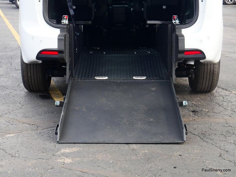 New 2026 Chrysler Voyager LX