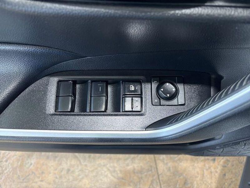 Used 2022 Toyota RAV4 Hybrid LEImage 13