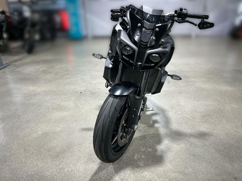 2019 Yamaha MT-10 Image 27