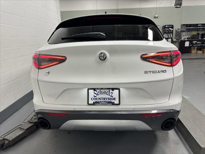 2024 Alfa Romeo Stelvio Ti AwdImage 6