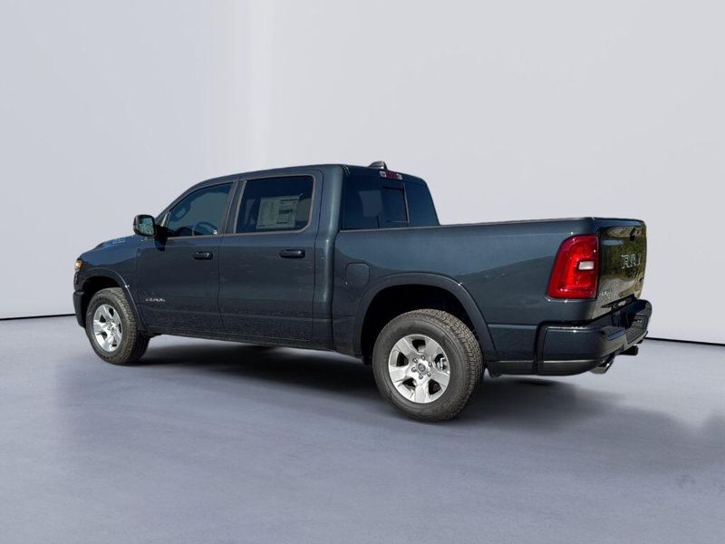 2025 Ram 1500 Big Horn photo 4
