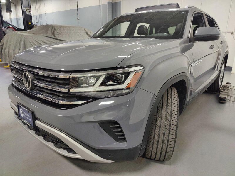 2020 Volkswagen Atlas Cross Sport V6 SEL AWD w/Sunroof & NavImage 10