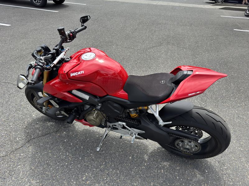 2021 Ducati Streetfighter V4 