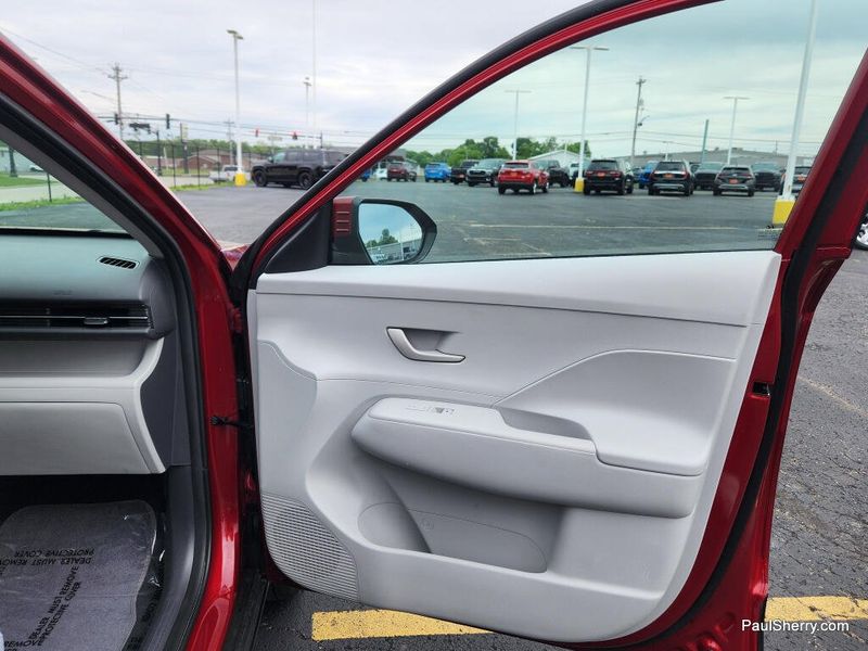 Used 2024 Hyundai Kona SEL
