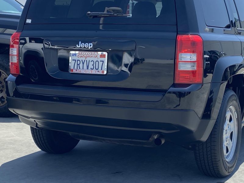 Used 2016 Jeep Patriot SportImage 3
