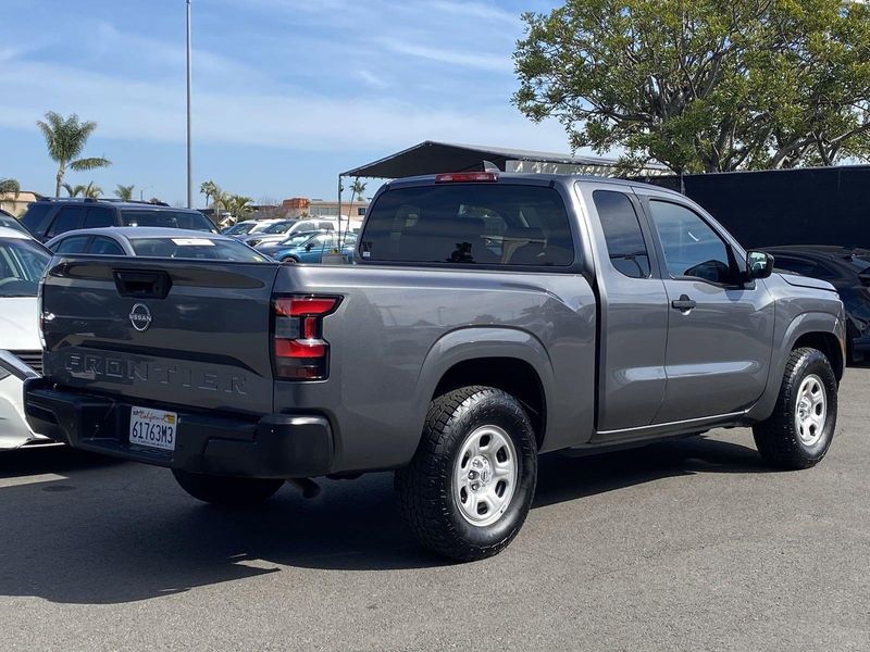 2022 Nissan Frontier SImage 4