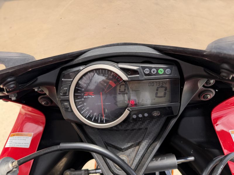 USED 2013 SUZUKI GSX-R600L3 Image 11
