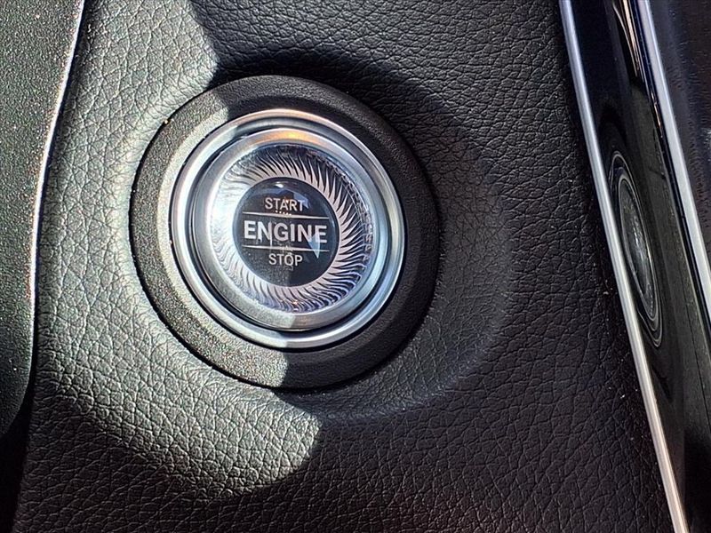 Used 2021 Mercedes-Benz GLC 300 300Image 24