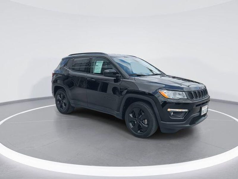 Used 2021 Jeep Compass AltitudeImage 2