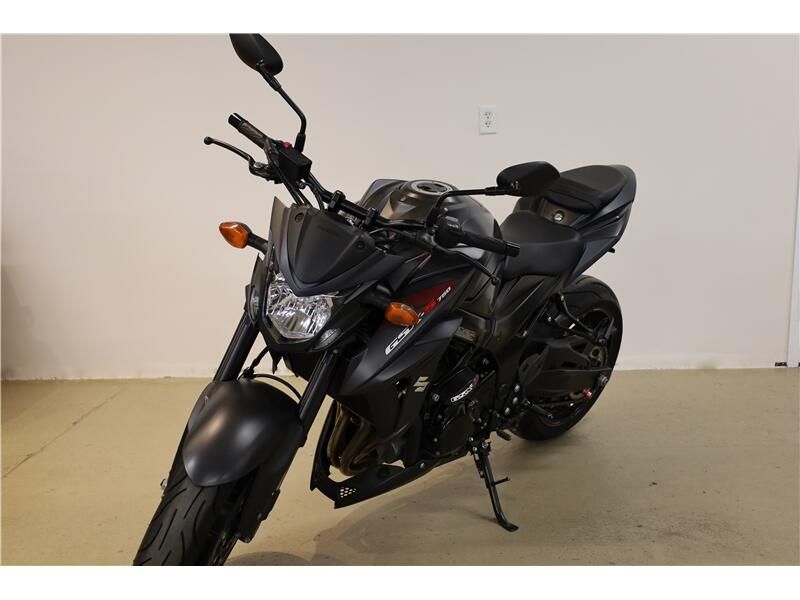 2018 Suzuki GSX-S750ZAL8 Image 2