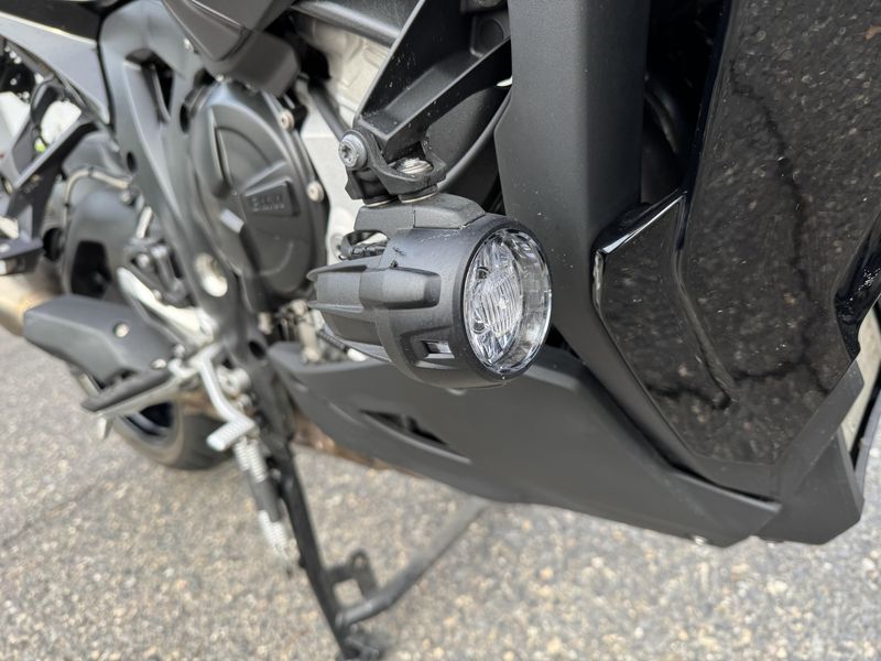 2022 BMW S 1000 XR - TRIPLE BLACK - BLACK STORM METALLIC 