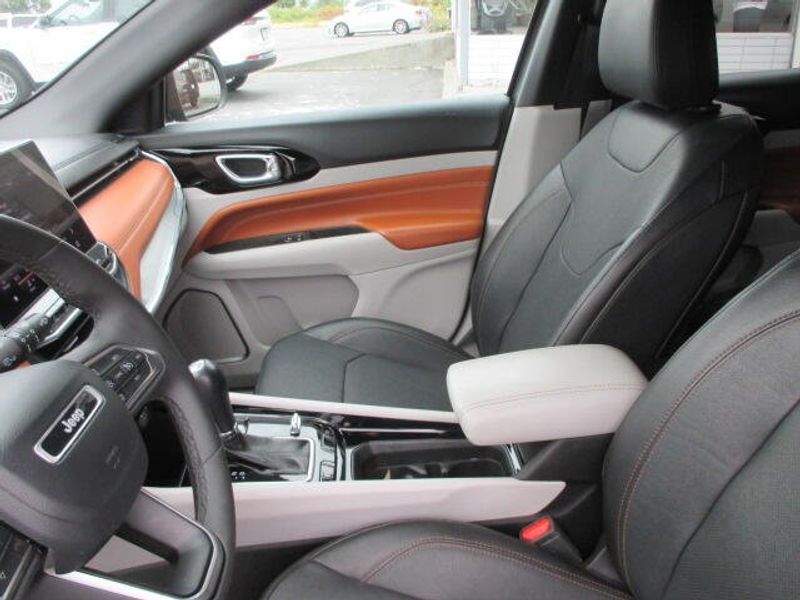 Used 2023 Jeep Compass LimitedImage 21