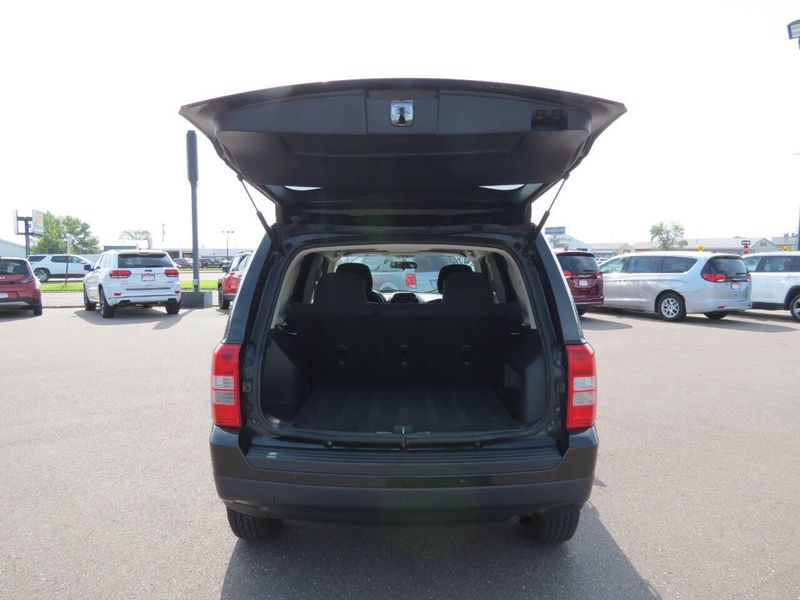 Used 2011 Jeep Patriot Sport 4x4 4dr SUVImage 22