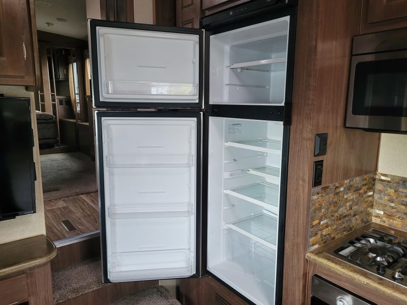 Used 2020 NORTHWOOD MFG ARCTIC FOX 29-5T Image 15