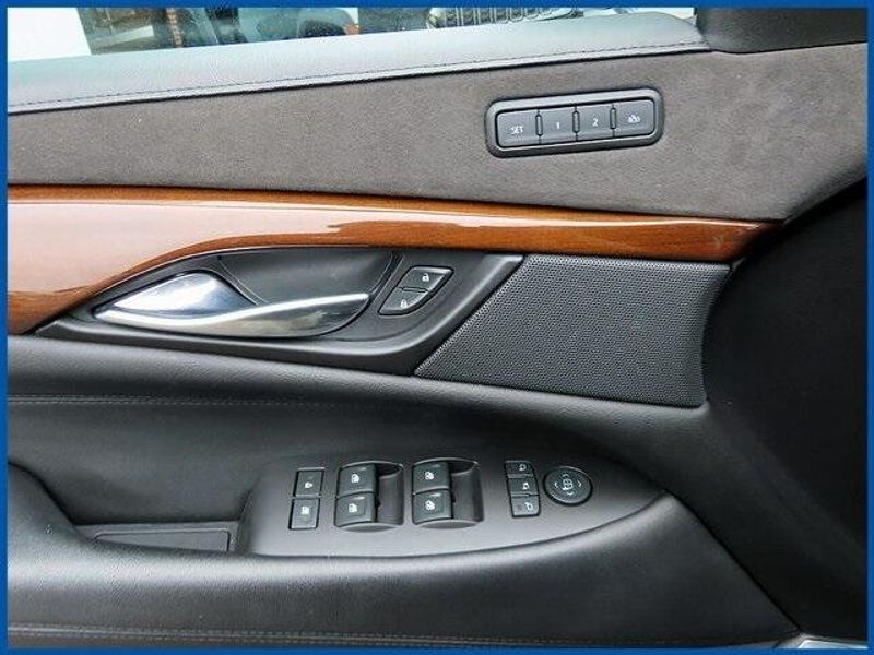 2020 Cadillac Escalade Premium LuxuryImage 13