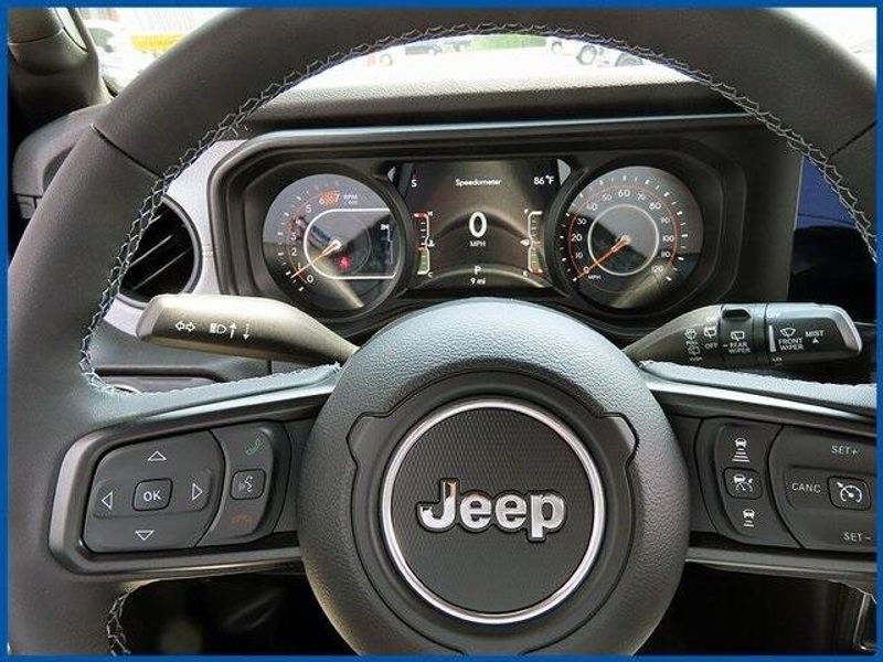 2025 Jeep Wrangler WillysImage 14