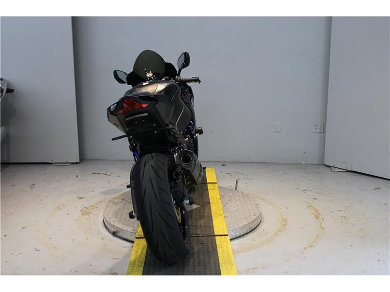 Used 2025 Kawasaki NINJA ZX-10R Image 7