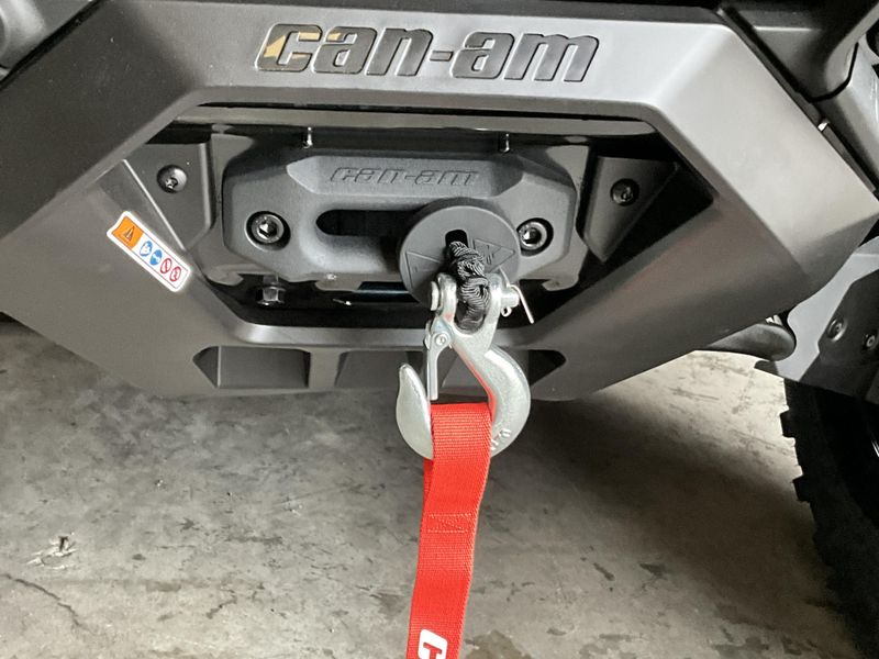 New 2026 Can-Am OUTLANDER MAX XT 850 Image 13