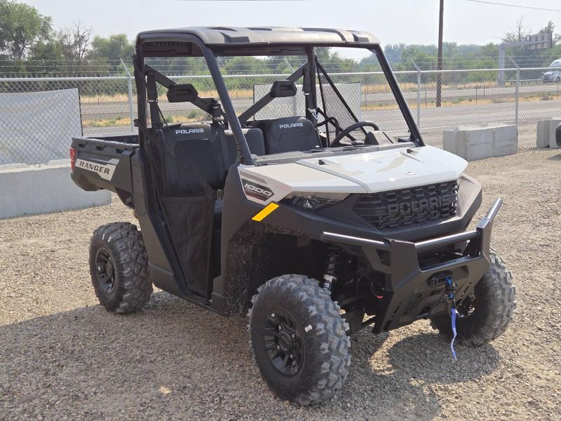 New 2026 Polaris RANGER 1000 PREMIUM 
