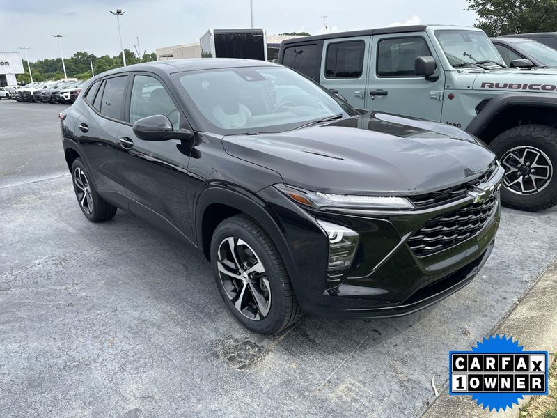 Used 2024 Chevrolet Trax 1RSImage 3