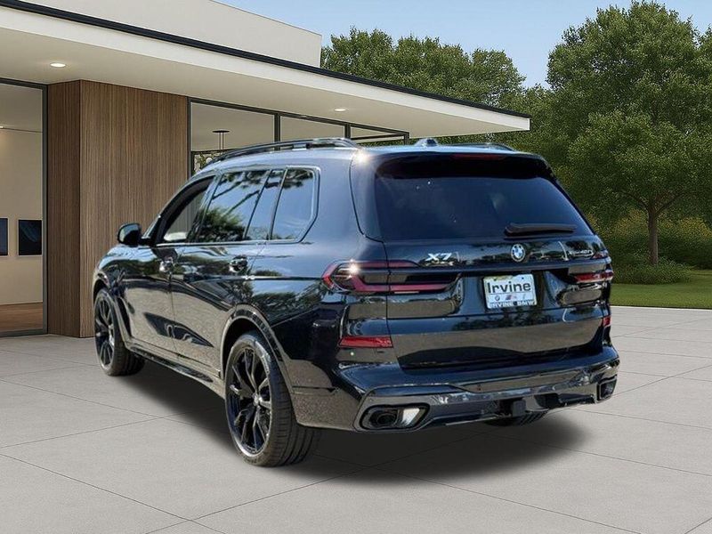 New 2026 BMW X7 xDrive40iImage 12