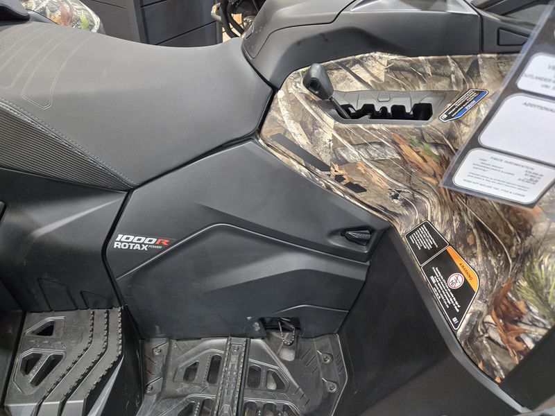 2025 CAN-AM OUTLANDER MAX XT 1000 WILDLAND CAMO  in a WILDLAND CAMO exterior color. Family PowerSports (877) 886-1997 familypowersports.com 