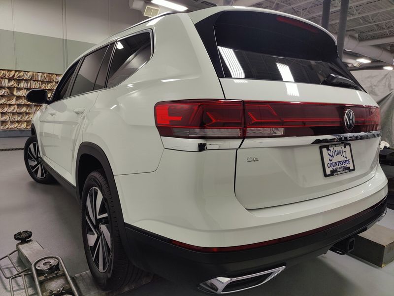 Used 2025 Volkswagen Atlas SE AWD w/TechnologyImage 7