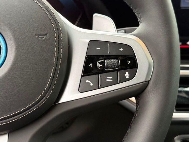 New 2026 BMW X5 xDrive50eImage 23