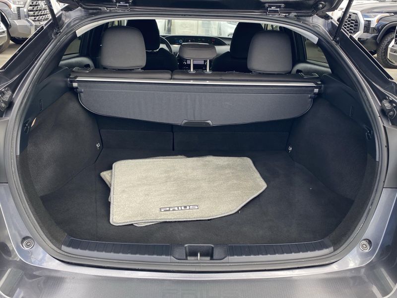 Used 2020 Toyota Prius LEImage 13