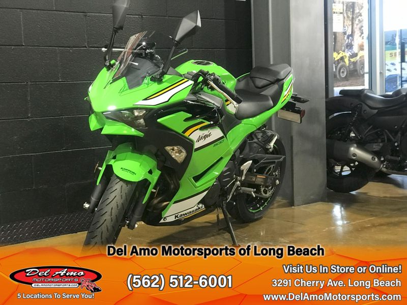 2025 Kawasaki NINJA 500 KRT EDITION Image 3